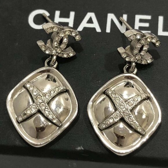 CHANEL CC Logos Rhinestone Rhombus Dangle Earrings Silver Tone L21B Auth w/Box - Picture 1 of 16
